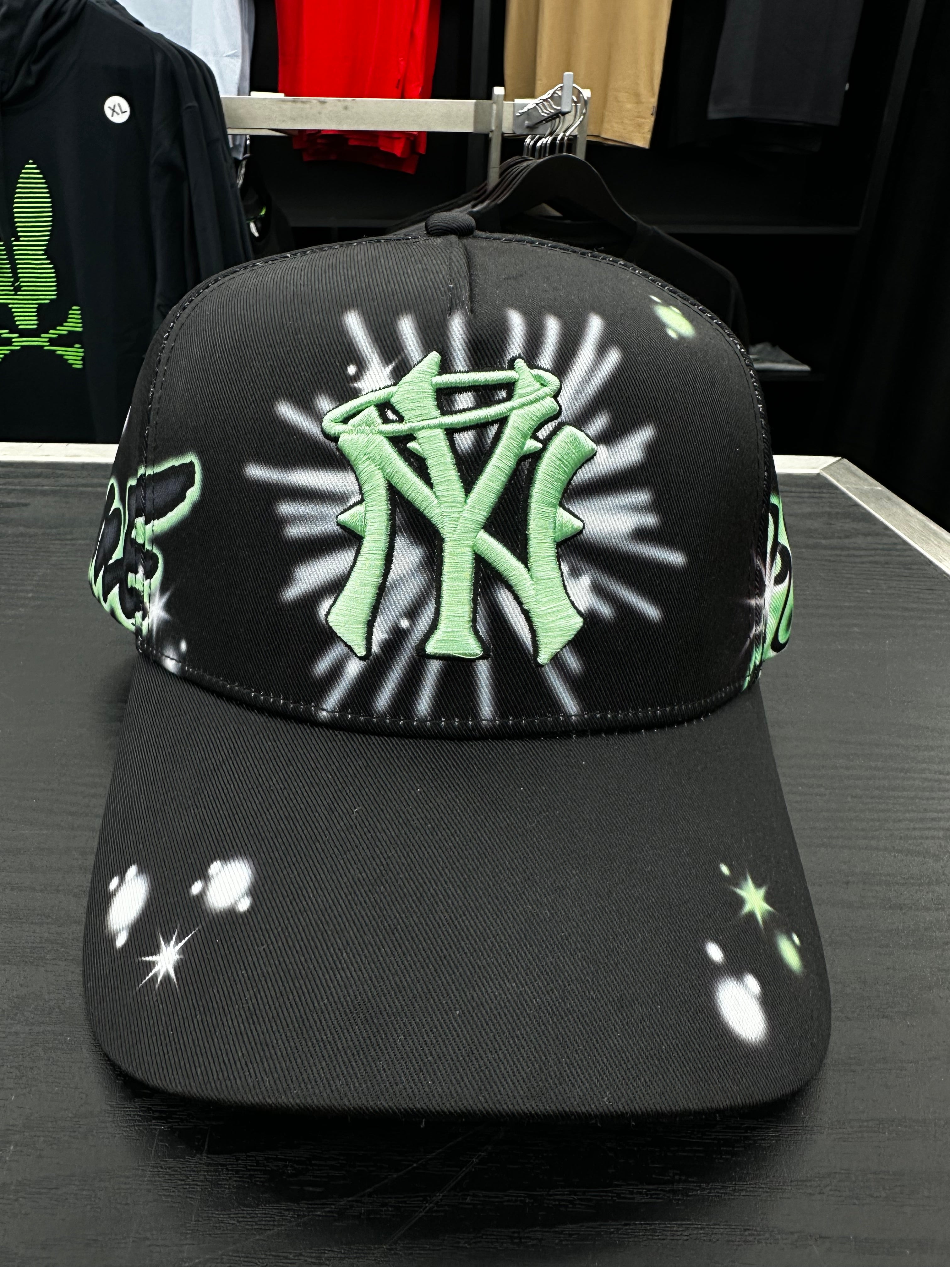31 HAT NY GRAFFITI